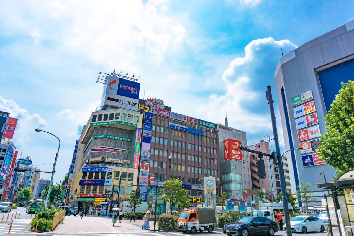 東京都新宿区早稲田